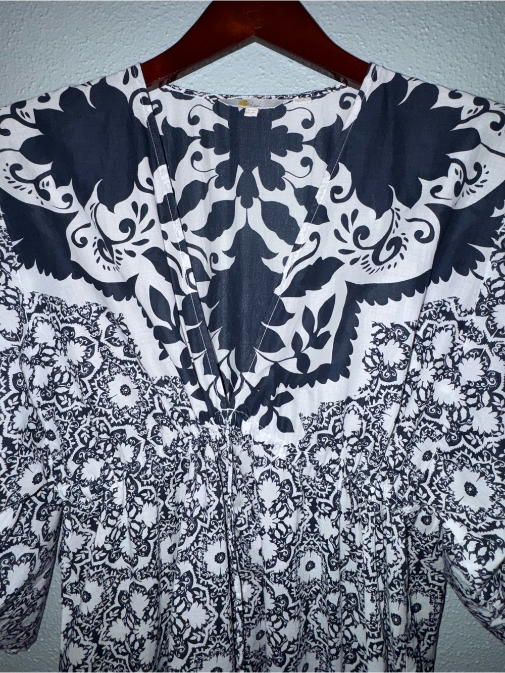 Boden Bold Navy and white print caftan / cover-up Size 6P Maxi Dress - Picture 5 of 5